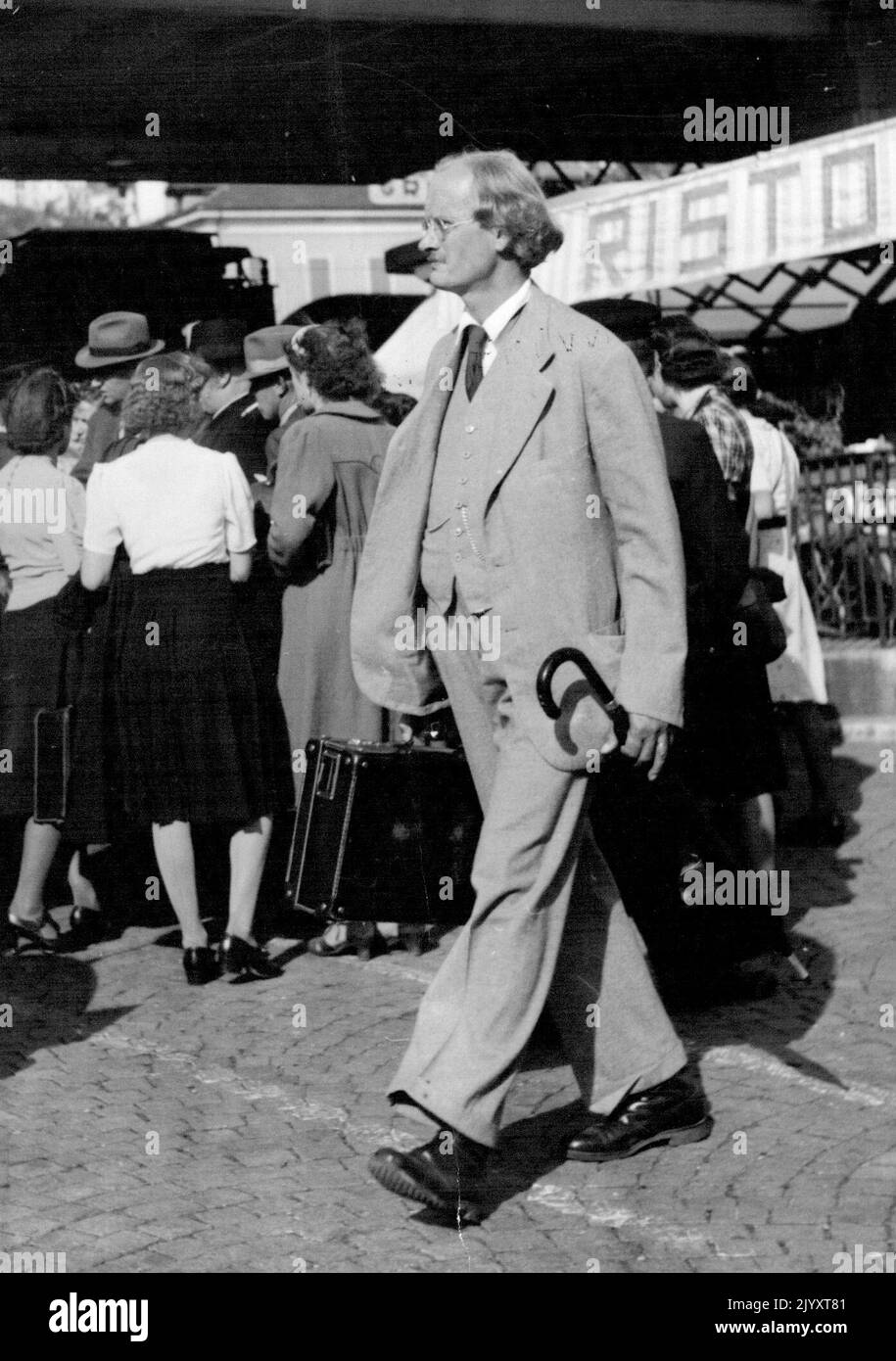 Professor Piccard, the famous stratmosphere flier visits Switzerland as a holiday guest in Locarno. He will proceed shortly to Mexico where he intends to carry out his next scientific experiments in the higher stratas. December 28, 1940. (Photo by Photopress). Stock Photo