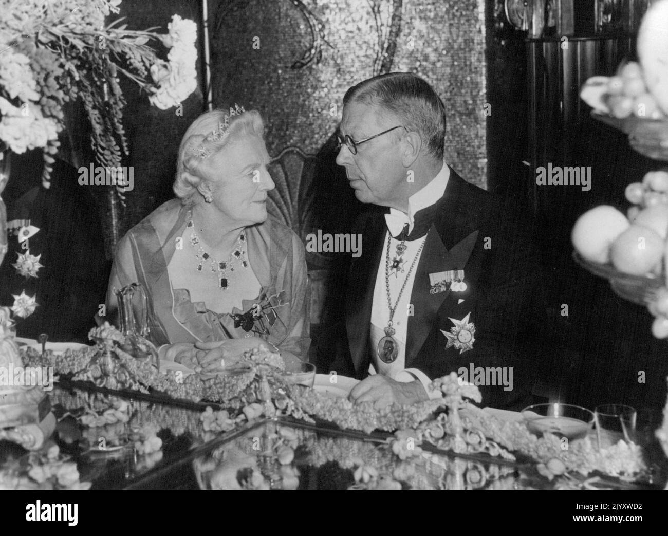 King gustaf vi adolf hi-res stock photography and images - Alamy