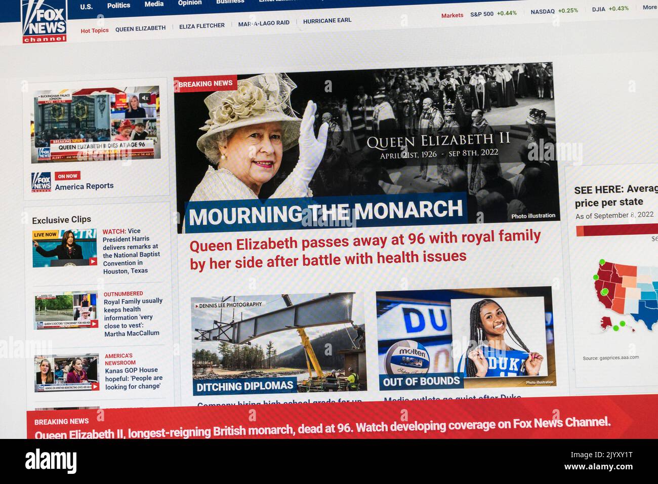 The immediate reaction of Fox News (at 6.47pm UK time) to the annoucement (6.30pm UK time) of the death of Queen Elizabeth II, 8th September 2022. Stock Photo