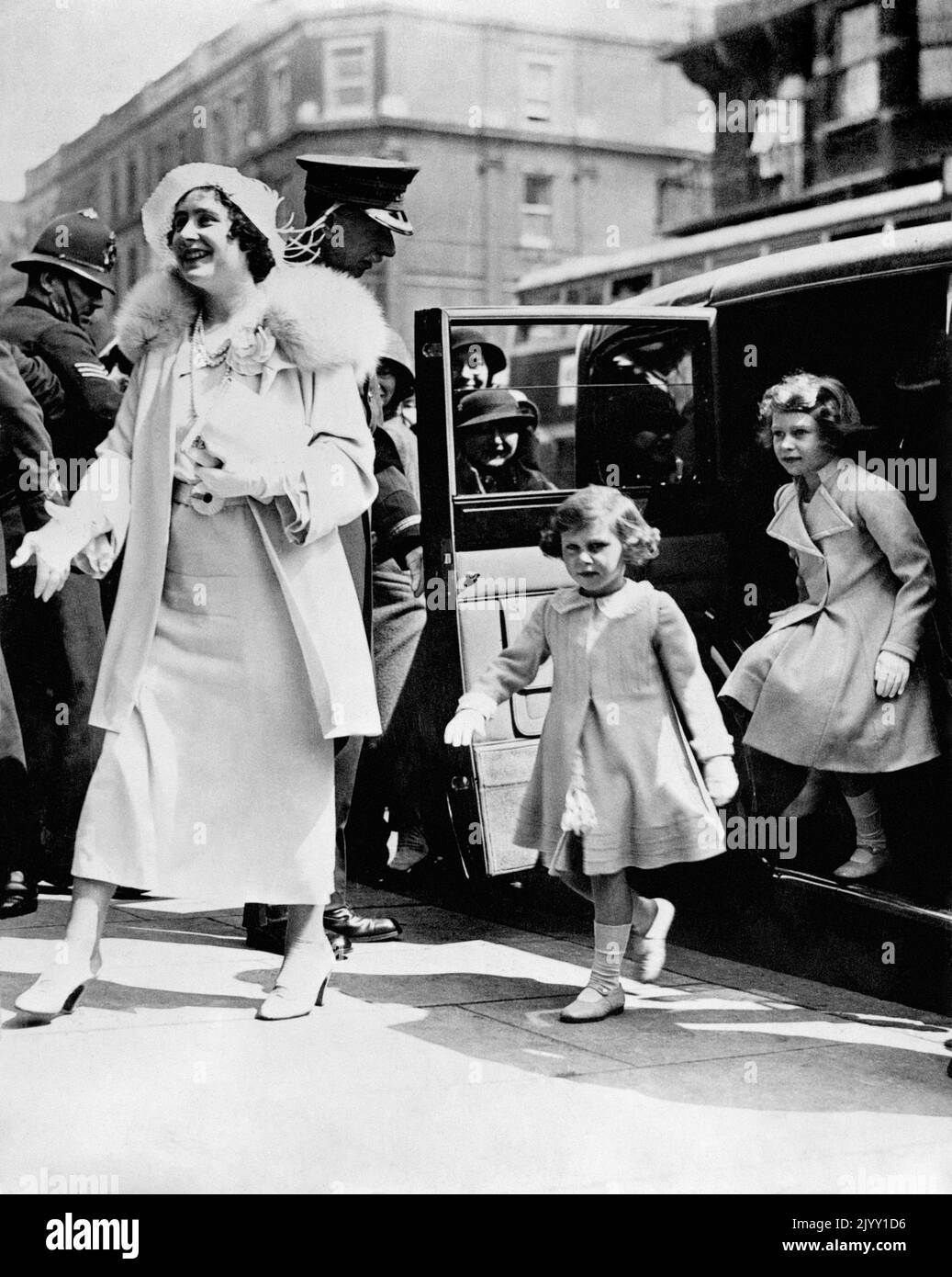 File photo dated 15/8/1935 of Princess Elizabeth (right - later Queen Elizabeth II), her sister, Princess Margaret, and her mother, The Duchess of York (later Queen Elizabeth and the Queen Mother). The Queen pledged at the age of 21 that she would serve as monarch for her entire life. Issue date: Thursday September 8, 2022. Stock Photo