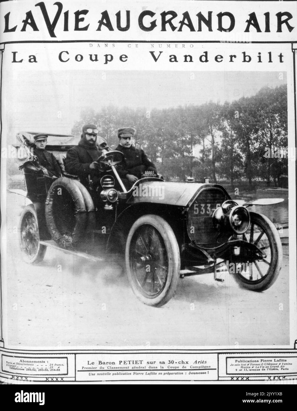 Charles Petiet driving in the Vanderbilt Cup race of 1905. Baron Charles Petiet, (1879 - 1958), French automobile manufacturer and racing driver. Designer at 24 years of the Aries brand, he was president of the chamber of trade of automobile manufacturers from 1918 to 1953. from 1921 until his death in 1958, chairman of the committee of the Salon de l'Automobile. The Vanderbilt Cup was the first major trophy in American auto racing Stock Photo