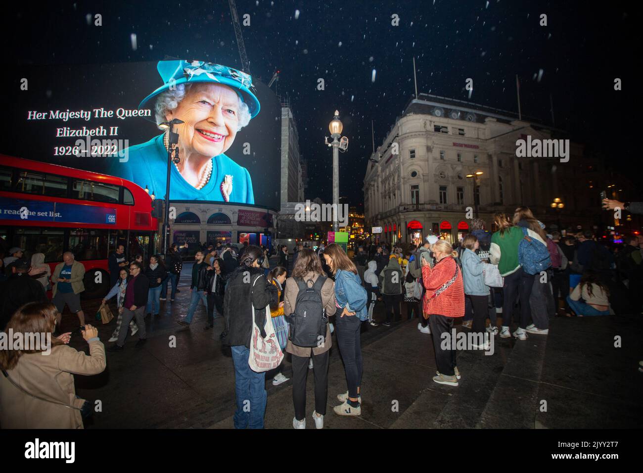 London, England, UK. 8th Sep, 2022. A tributet to Queen Elizabeth II is on display on giant screen in Piccadilly Circus after her death announcement. (Credit Image: © Tayfun Salci/ZUMA Press Wire) Stock Photo