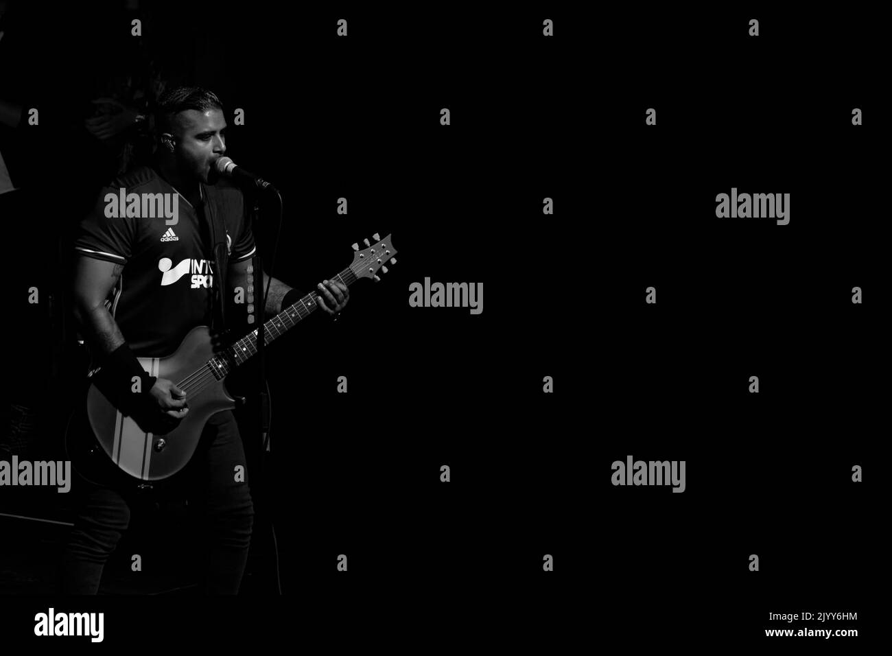 Sum 41 show black and white stock photos images alamy