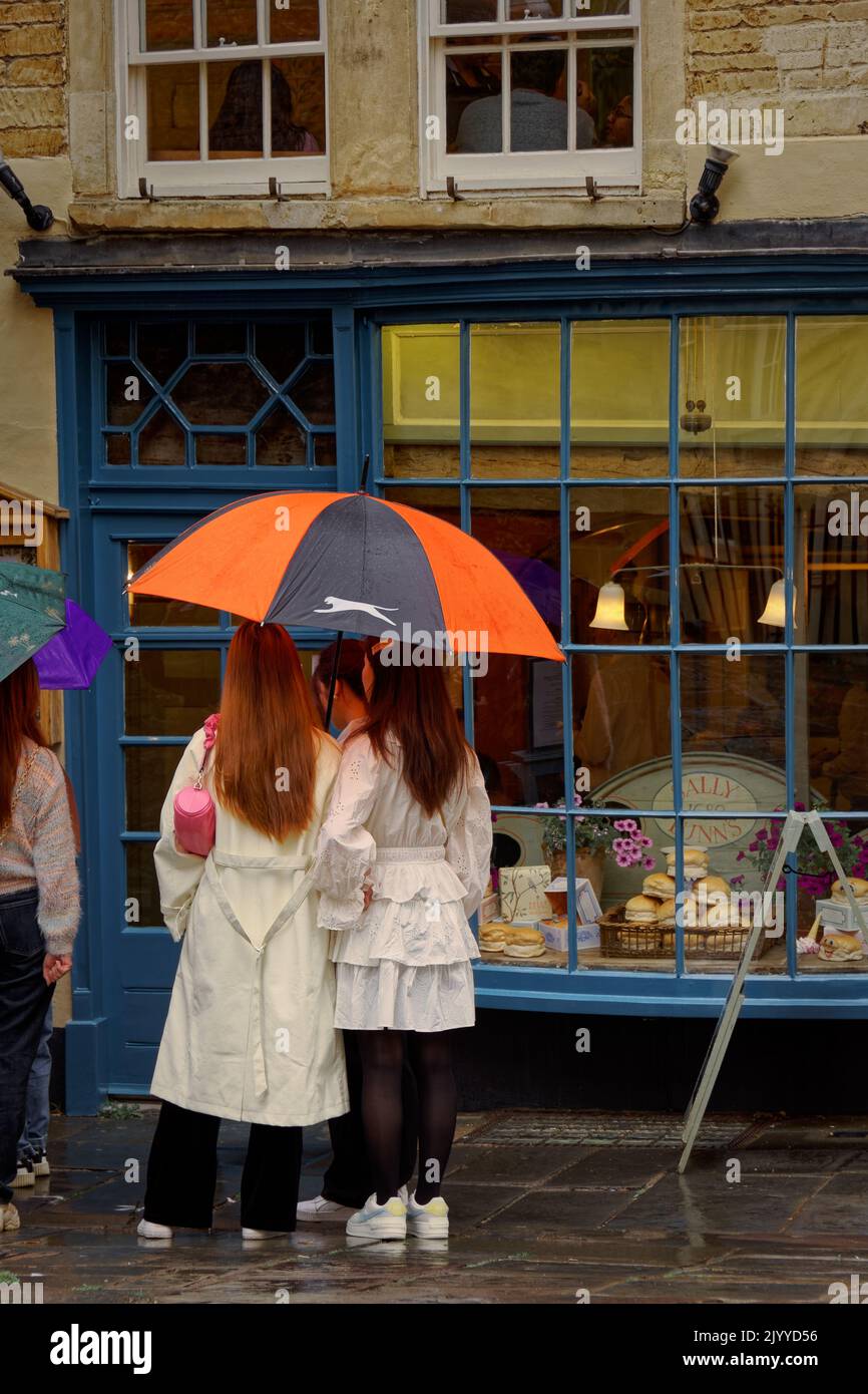 Bath in the Rain Stock Photo Alamy