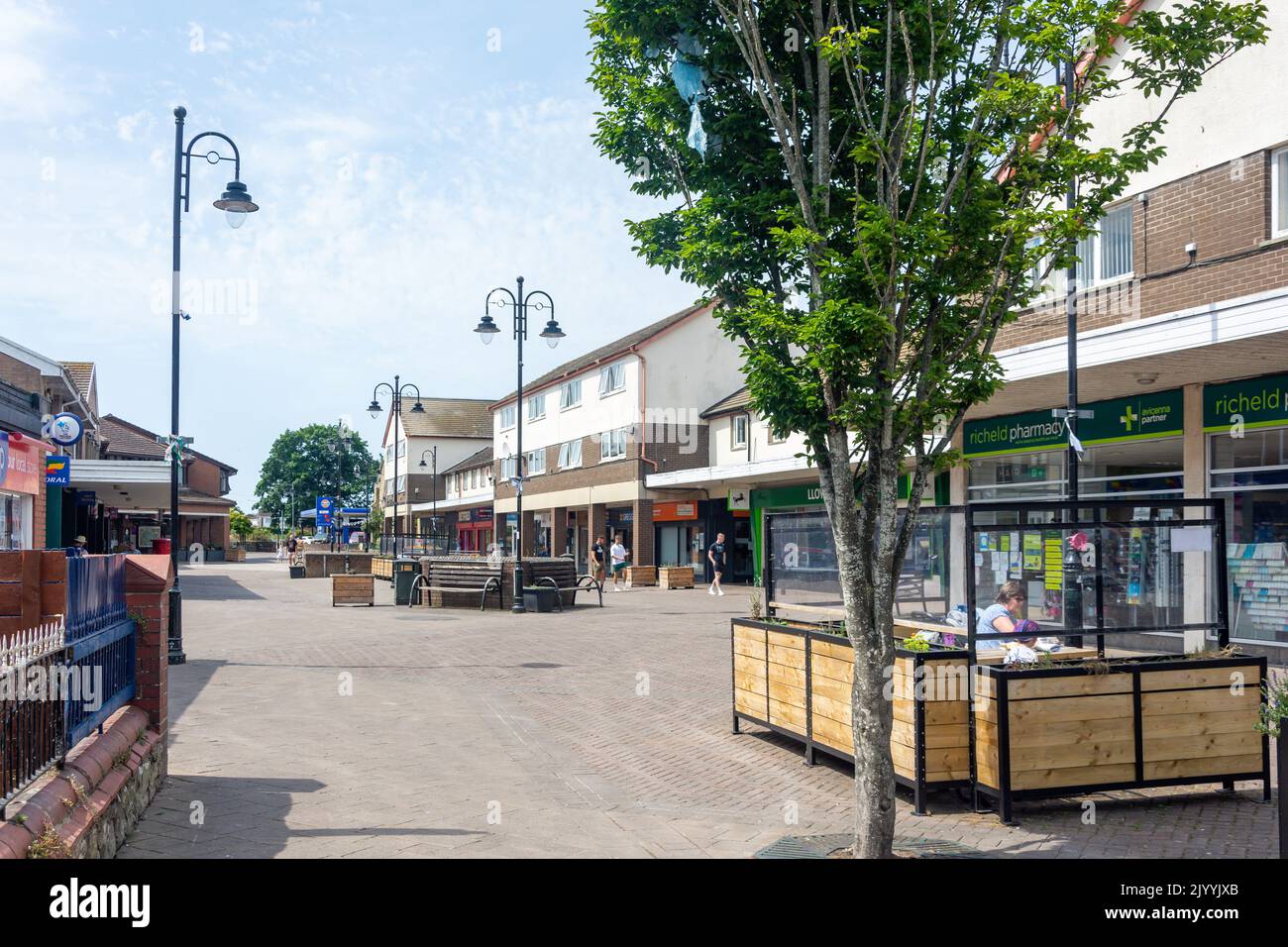Pedestrianised shopping street, Newport Road, Caldicot, Monmouthshire, Wales (Cymru), United