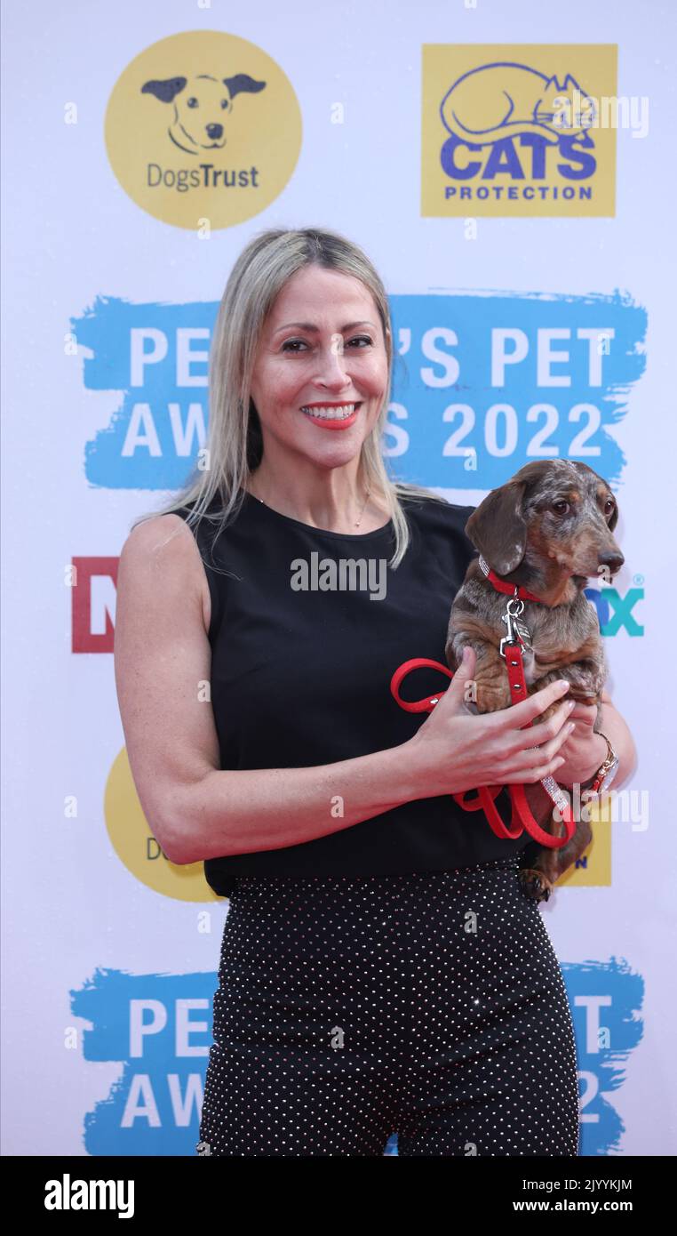 London, UK. 8 September, 2022. attending a photocall for the Mirror