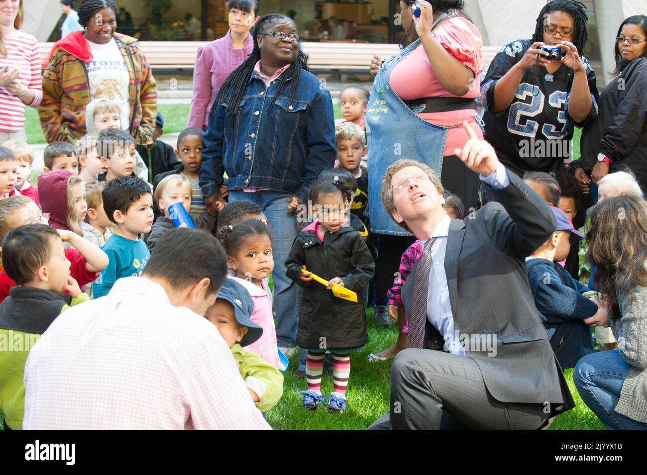 Secretary Shaun Donovan Leading Earth Day Planting Activities With secretary-shaun-donovan-leading-earth-day-planting-activities-with