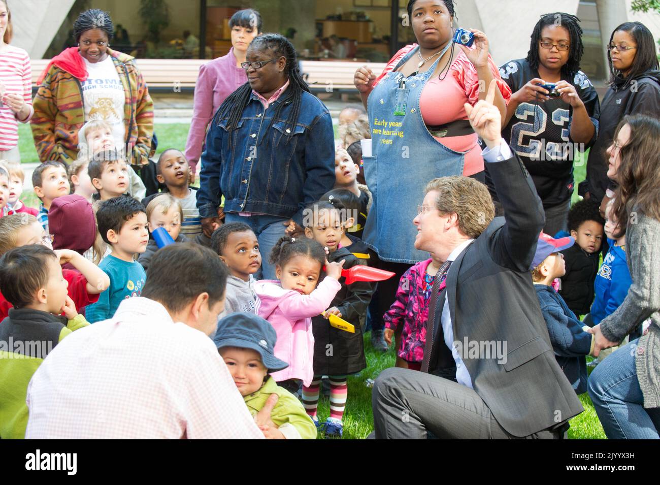 Secretary Shaun Donovan Leading Earth Day Planting Activities With secretary-shaun-donovan-leading-earth-day-planting-activities-with