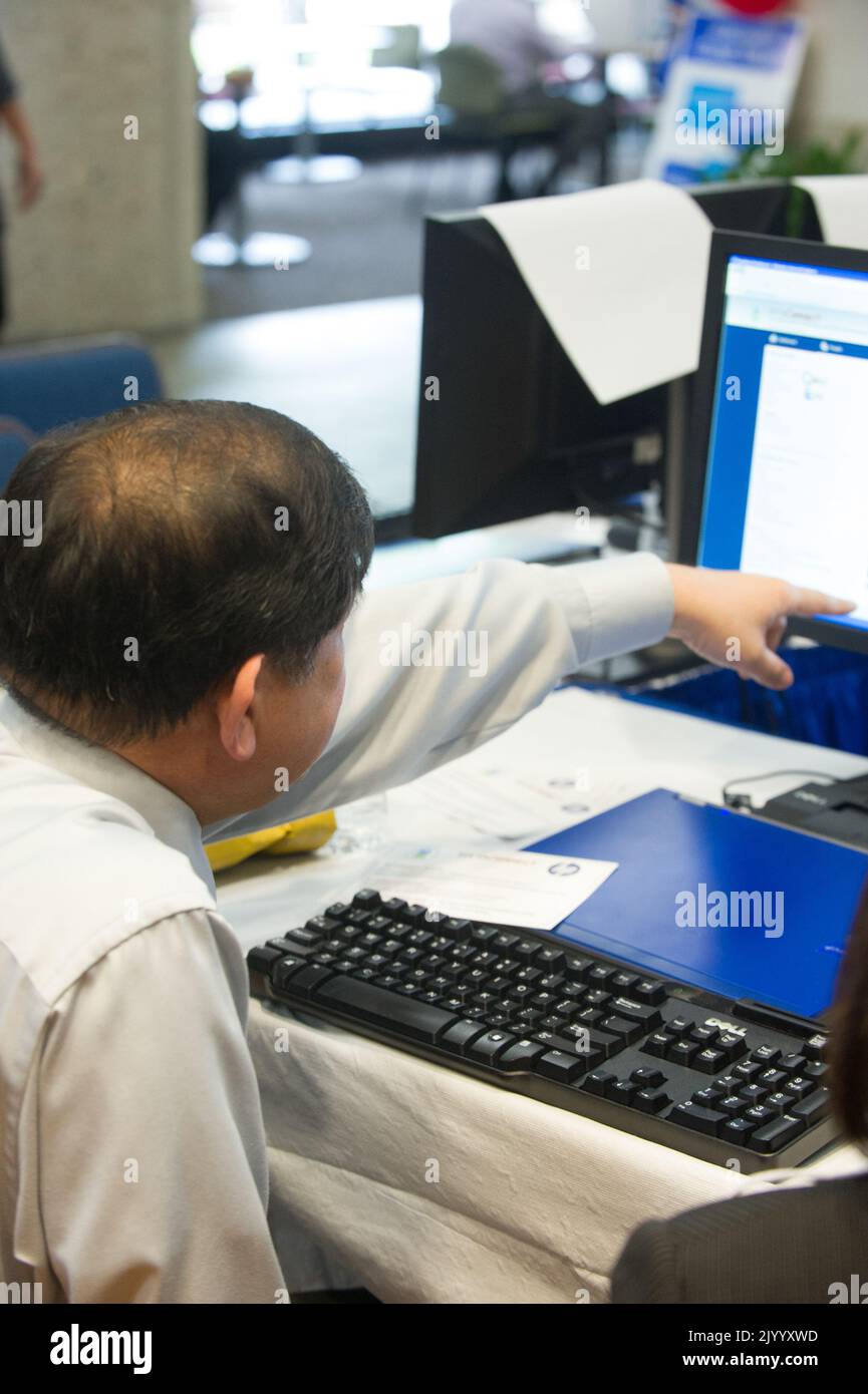 Platform efficiency hi-res stock photography and images - Alamy