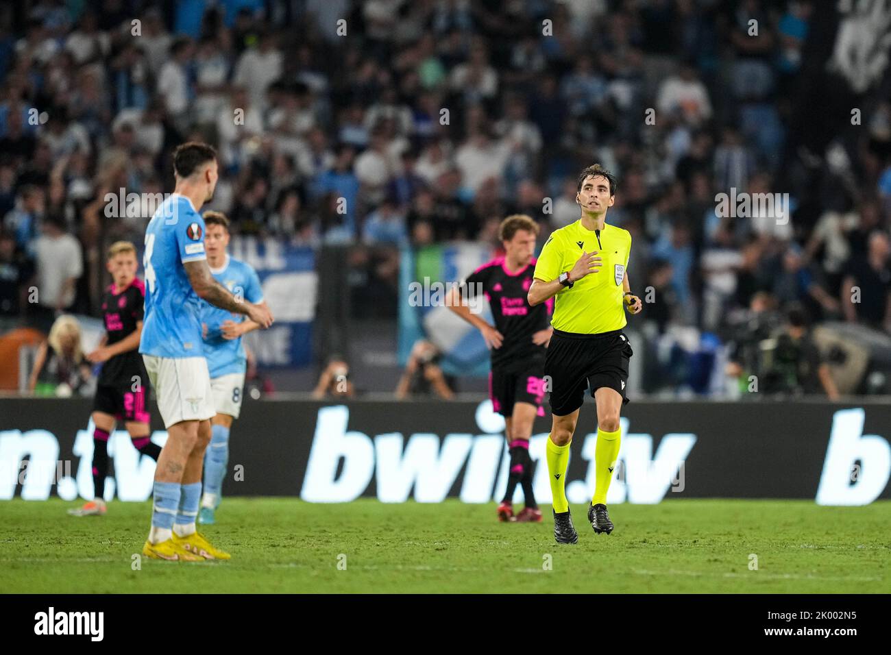 Rome, Italy. 8 September 2022, Rome - referee Ricardo De Burgos Bengoechea during the match between Lazio Roma v Feyenoord at Stadio Olimpico on 8 September 2022 in Rome, Italy. (Box to Box Pictures/Yannick Verhoeven) Stock Photo