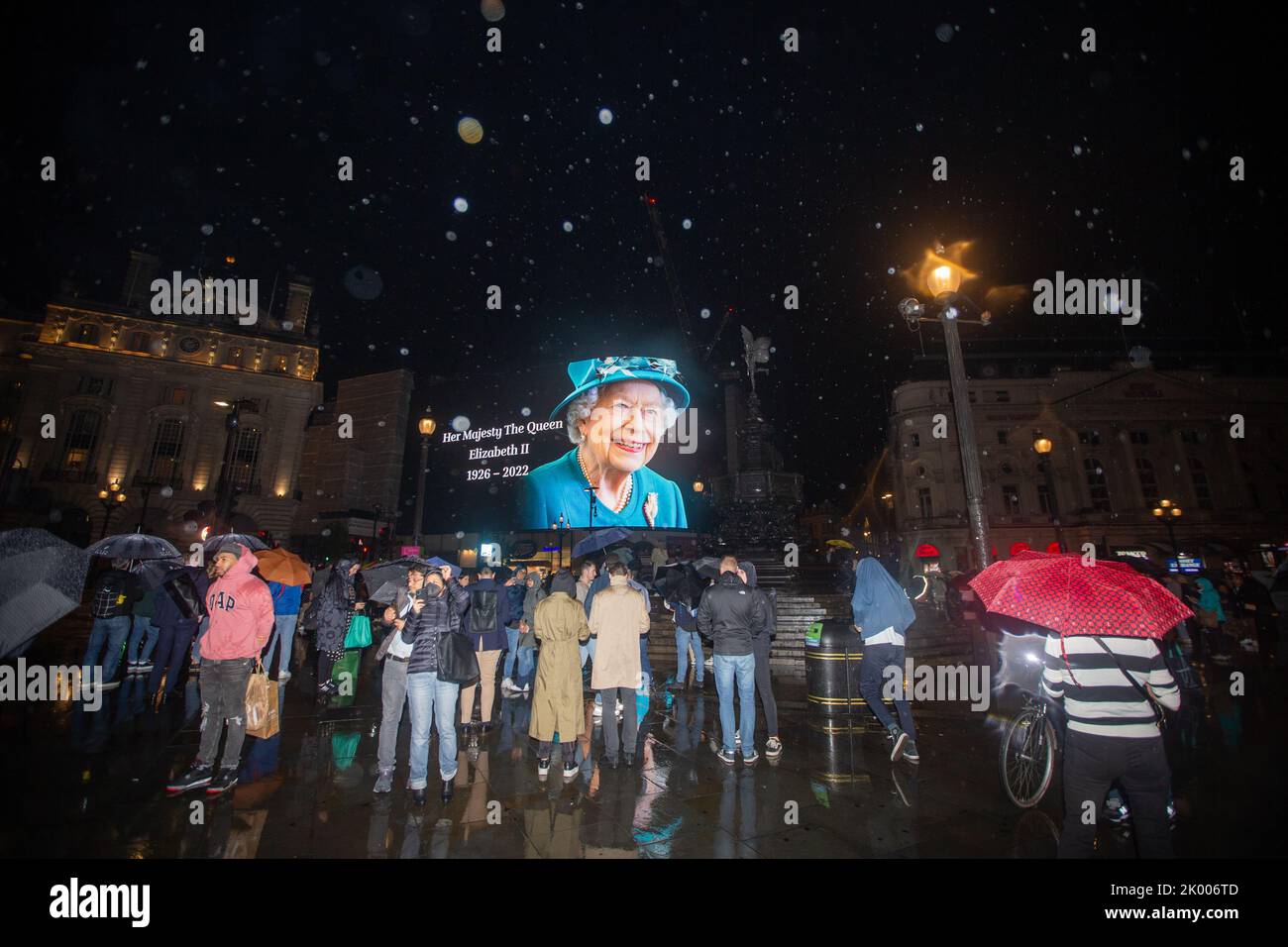 London, England, UK. 8th Sep, 2022. A tributet to Queen Elizabeth II is on display on giant screen in Piccadilly Circus after her death announcement. (Credit Image: © Tayfun Salci/ZUMA Press Wire) Stock Photo