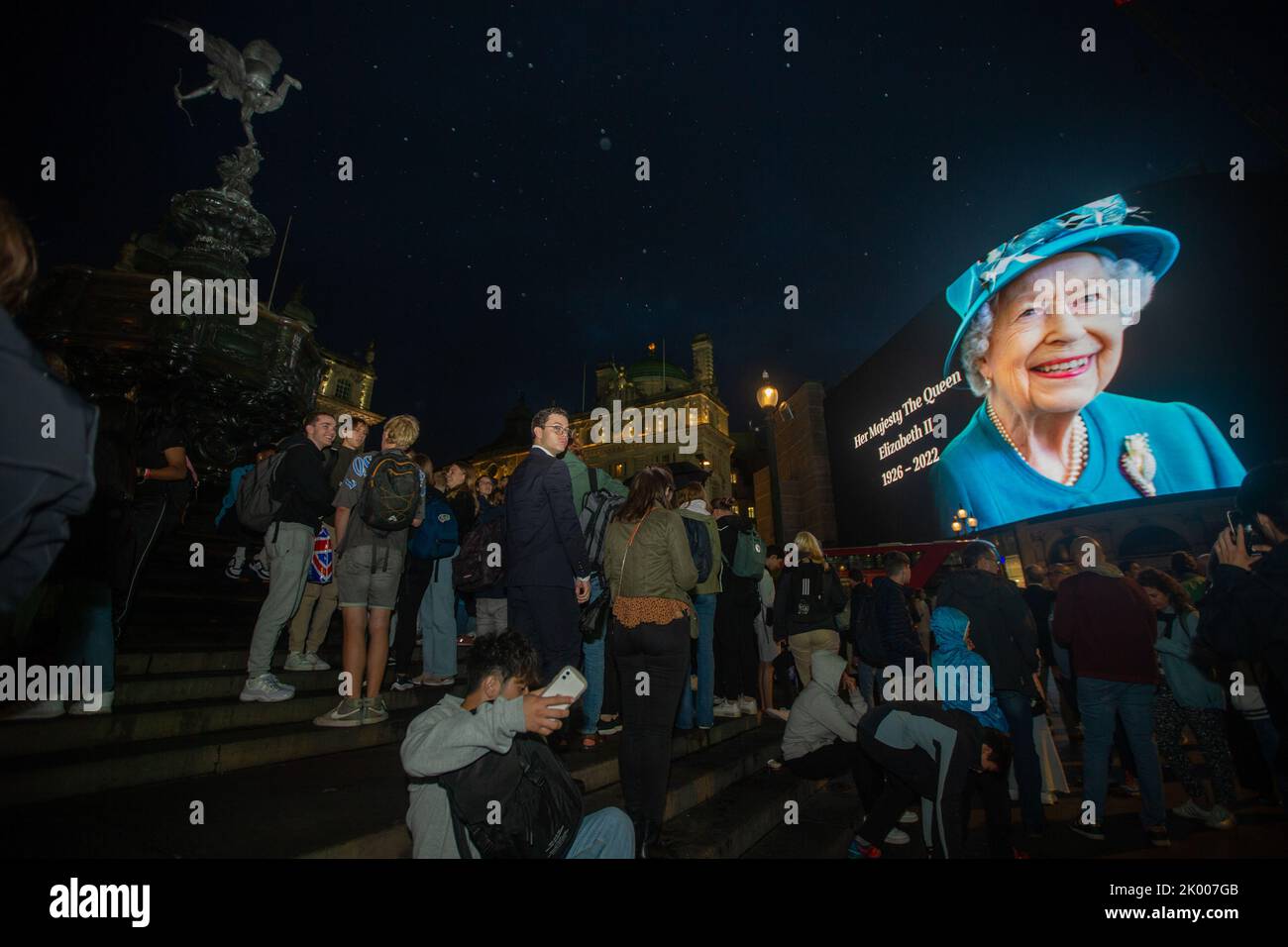 London, England, UK. 8th Sep, 2022. A tributet to Queen Elizabeth II is on display on giant screen in Piccadilly Circus after her death announcement. (Credit Image: © Tayfun Salci/ZUMA Press Wire) Stock Photo