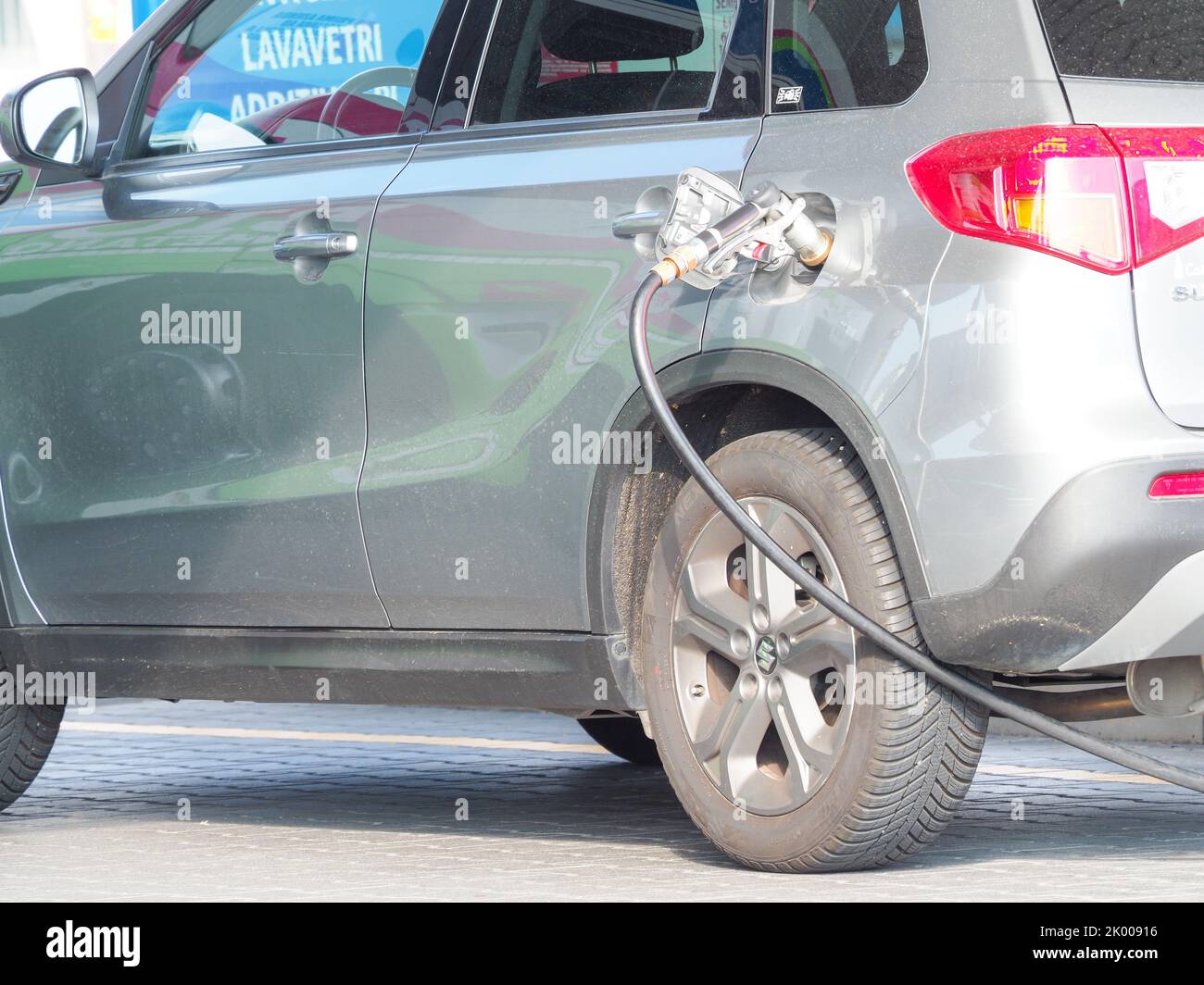 LPG gas filling stations and cars Stock Photo Alamy
