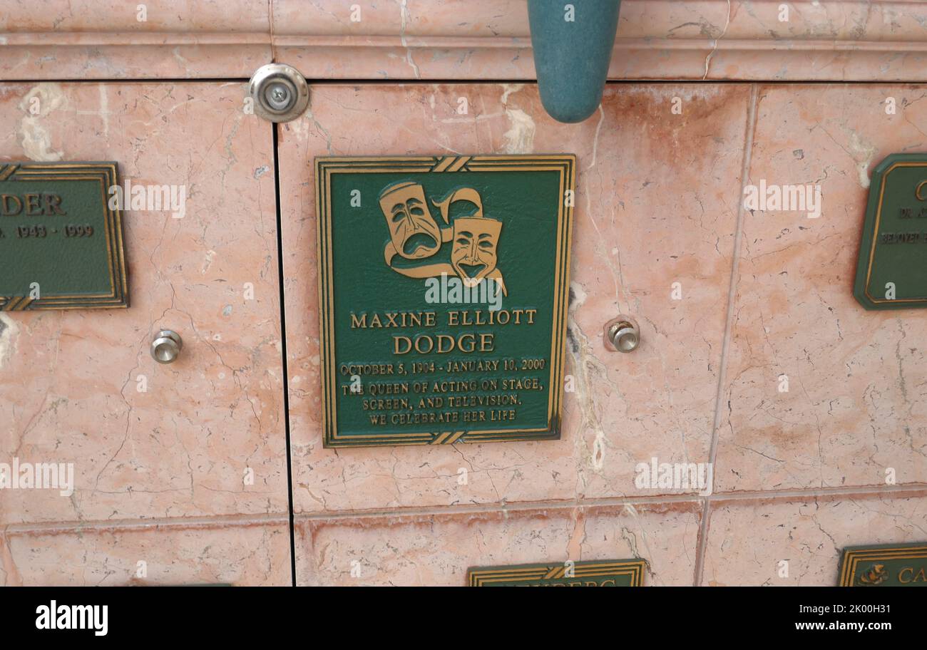 Los Angeles, California, USA 6th September 2022 Actress Maxine Elliott Hick's Grave in Columbarium of Providence in Courts of Remembrance at Forest Lawn Memorial Park Hollywood Hills on September 6, 2022 in Los Angeles, California, USA. Photo by Barry King/Alamy Stock Photo Stock Photo
