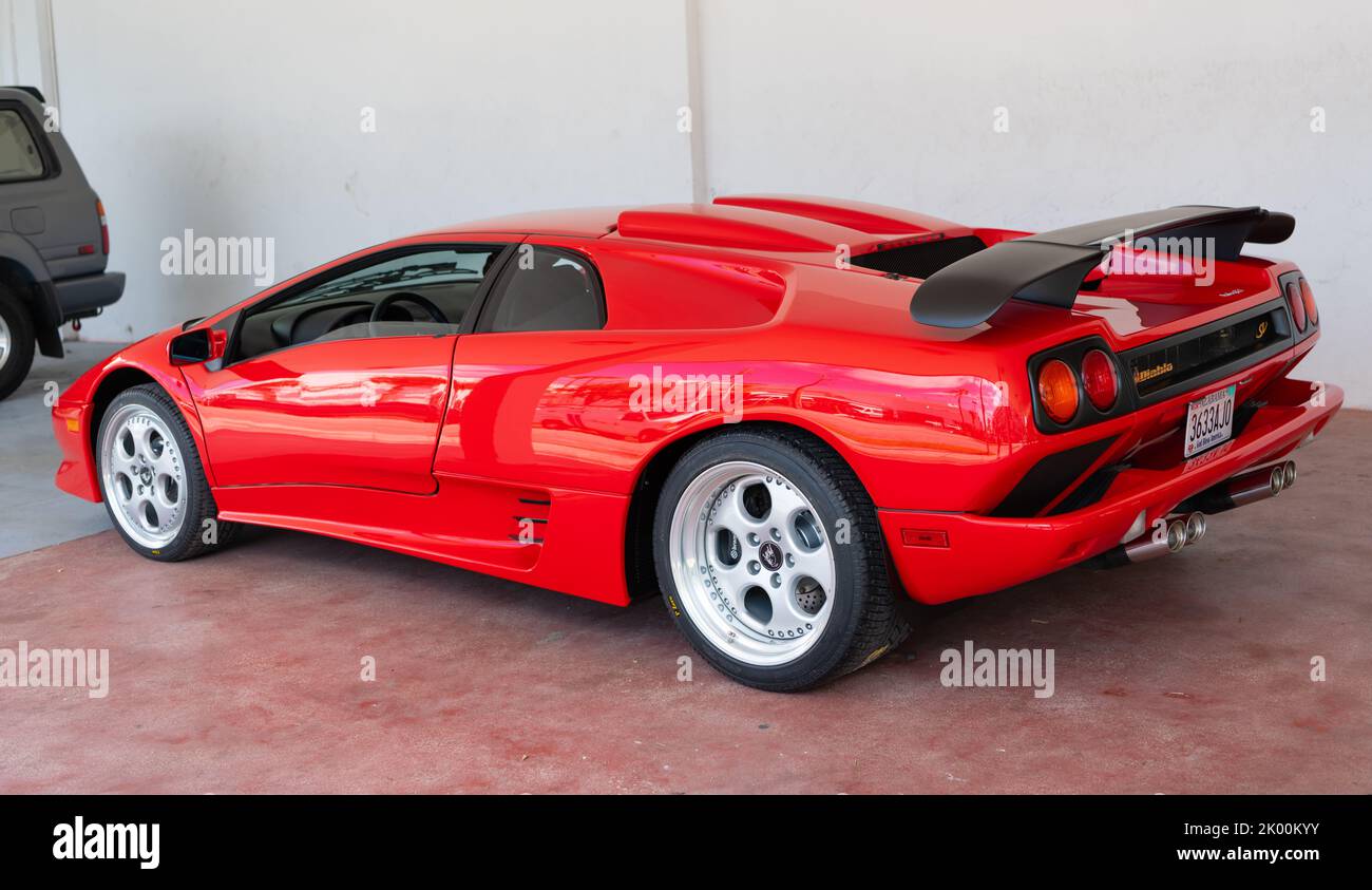 Lamborghini diablo hi-res stock photography and images - Page 3 - Alamy