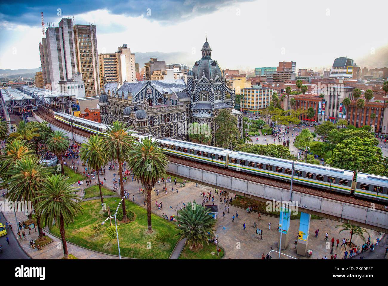 Colombia, Medellin, metroline in front of Plaza Botero and the Palacio de la Cultura Rafael Uribe Uribe. Stock Photo