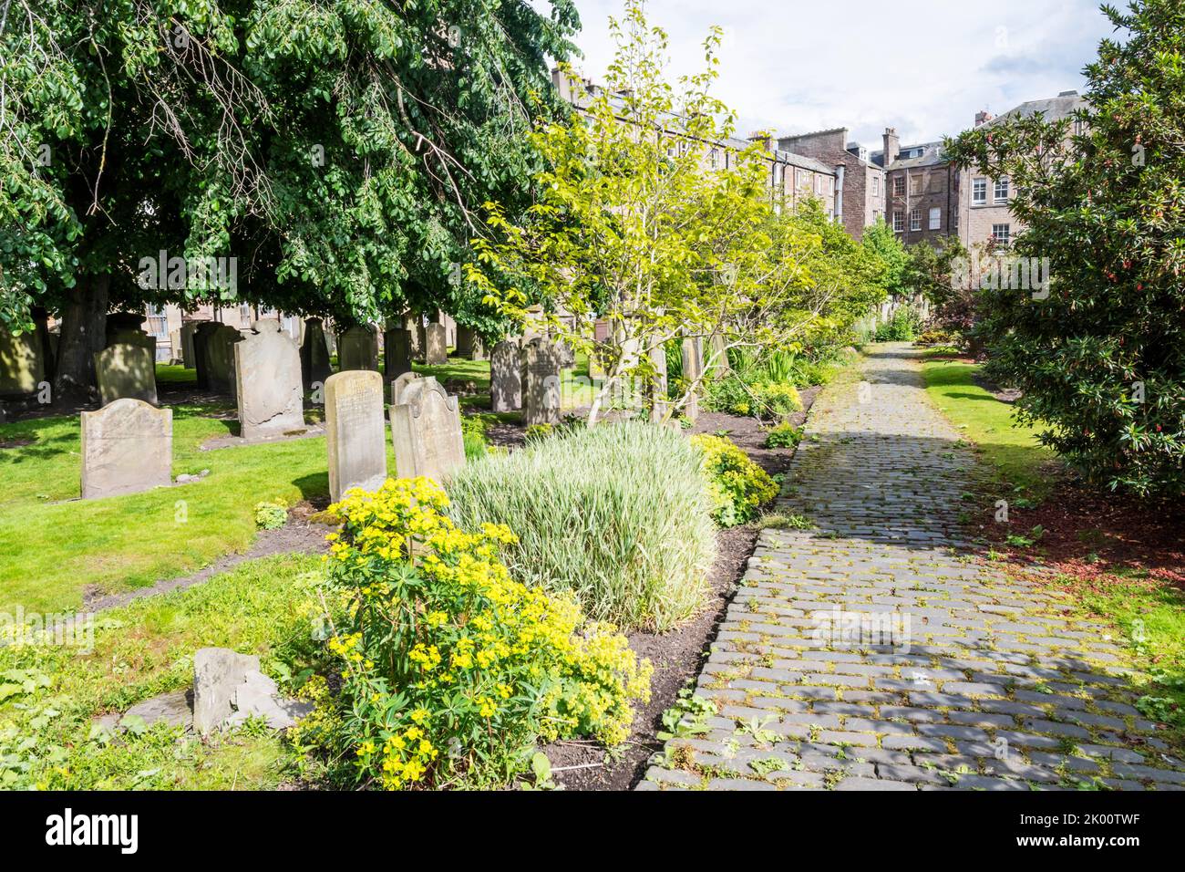 Howff Cemetery in the centre of Dundee, Scotland. Stock Photo