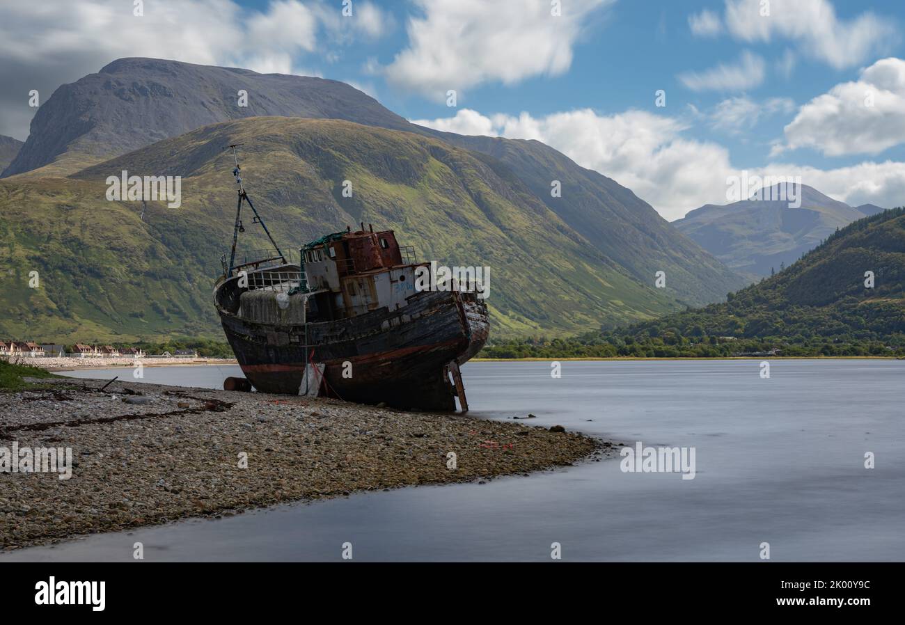 Old Boat Of Caol Stock Photo - Alamy