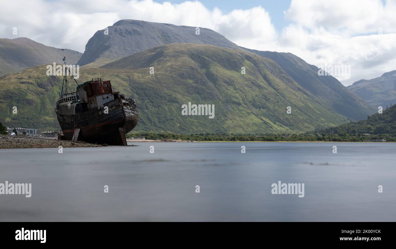 Old Boat Of Caol Stock Photo - Alamy