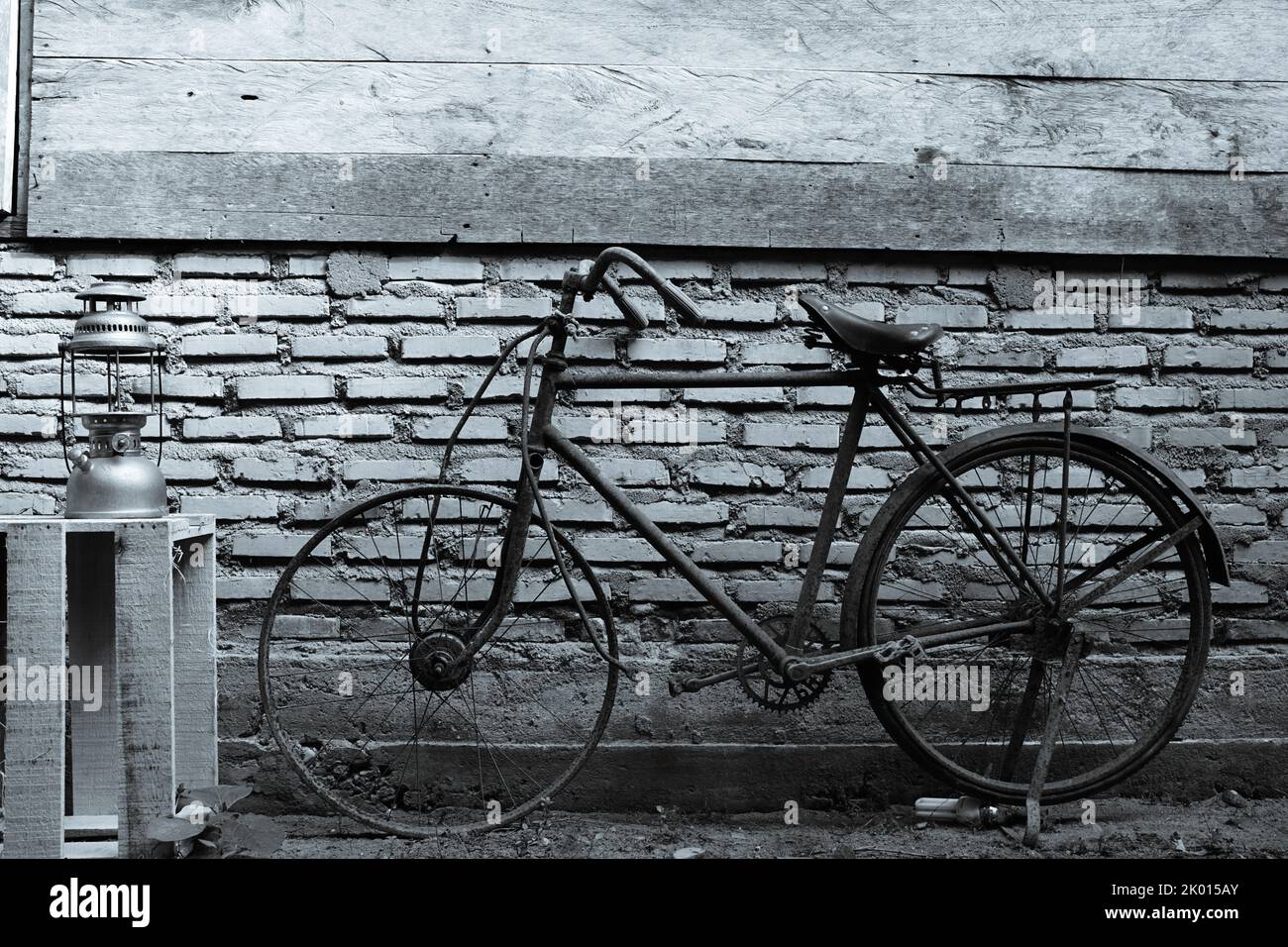 photo of a klasing bike next to a house Stock Photo