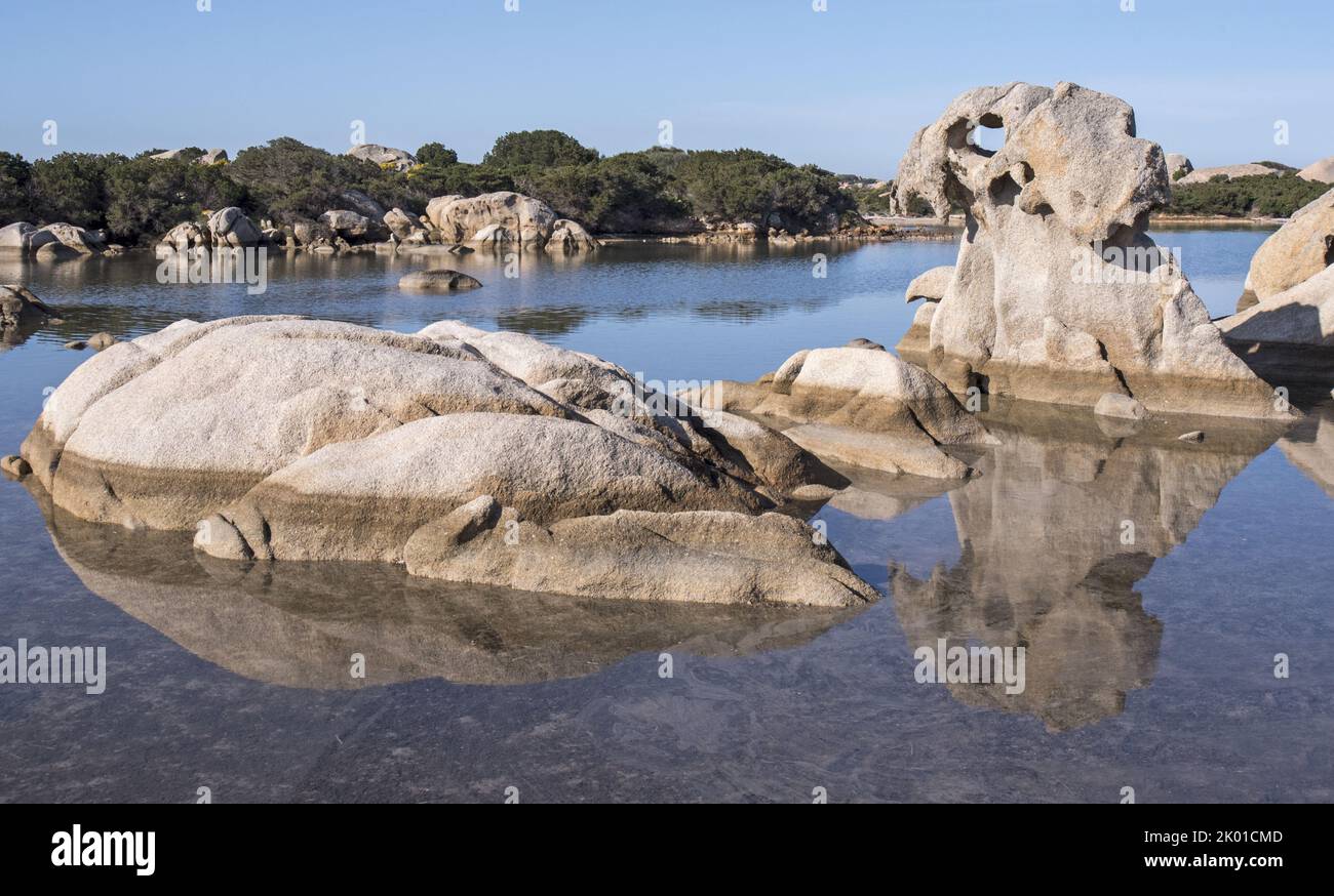 Sardegna, Caprera, rocce sul mare Stock Photo