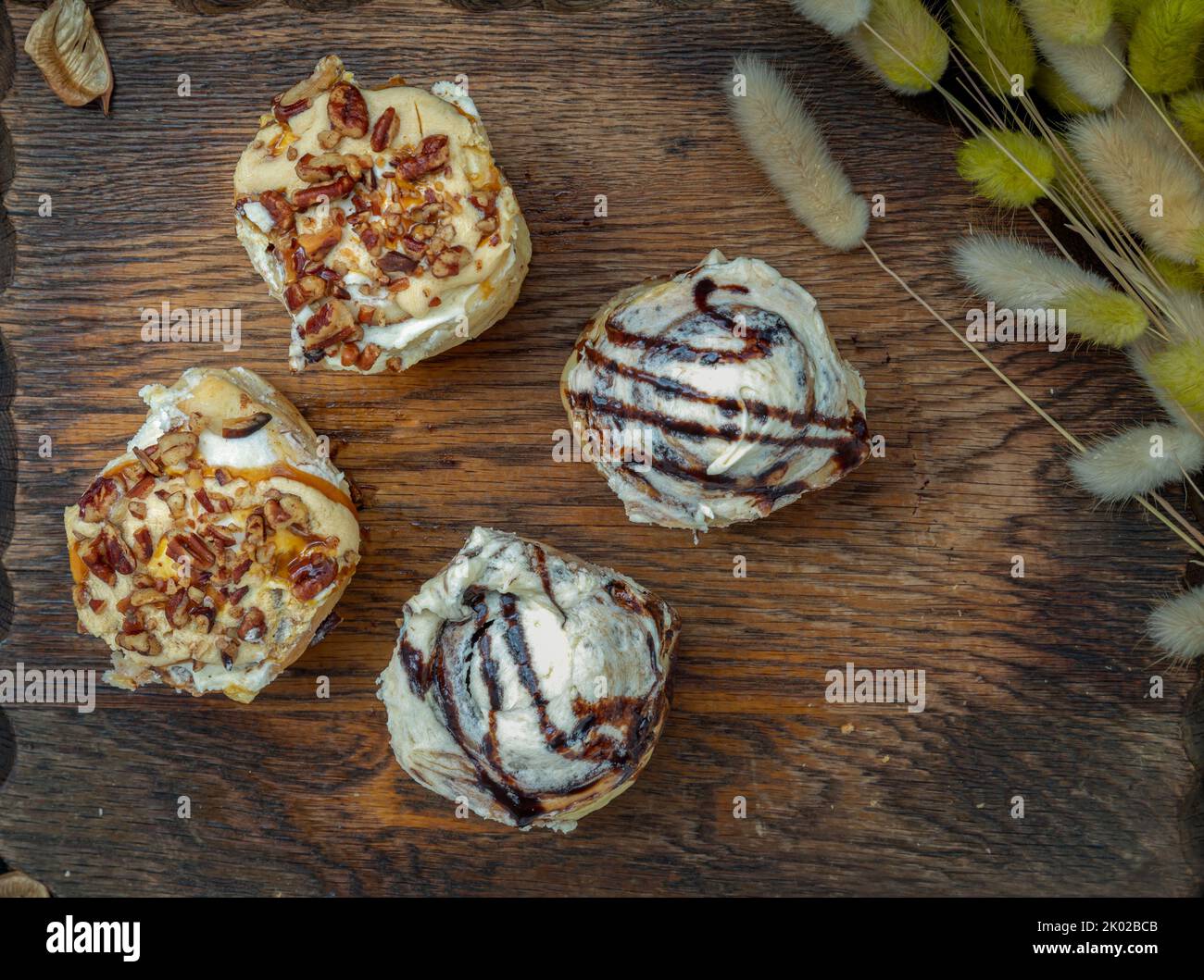 Cinnabon chocobon hi-res stock photography and images - Alamy