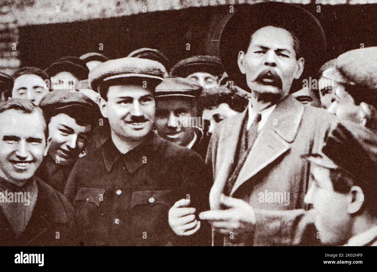 Maxim Gorky (1868-1936), Russian author, among the workers of an ...