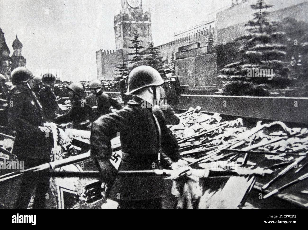 Victory parade of 1945 hi-res stock photography and images Victory parade of 1945 hi-res stock photography and images