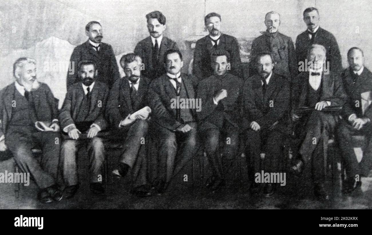The second Russian Provisional Government. 1917. Sitting (from left to right): I.N. Efremov, A.V. Peshekhonov, V.M. Chernoy, N.V. Nekrasov, A.F. Kerensky Stock Photo
