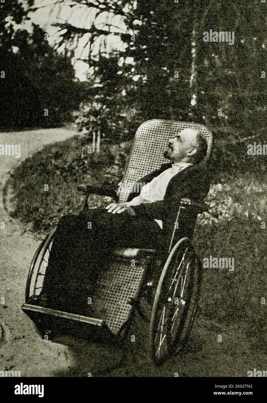 Vladimir Lenin in Gorki. 1923, summer. Photographer - Ulyanova M