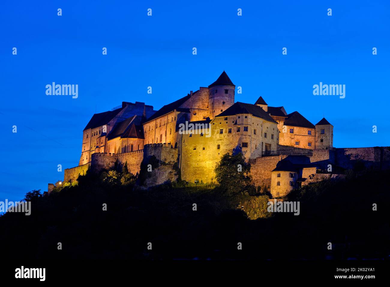Germany, Bavaria, Upper Bavaria, Burghausen, castle, main castle, evening, illuminated Stock Photo