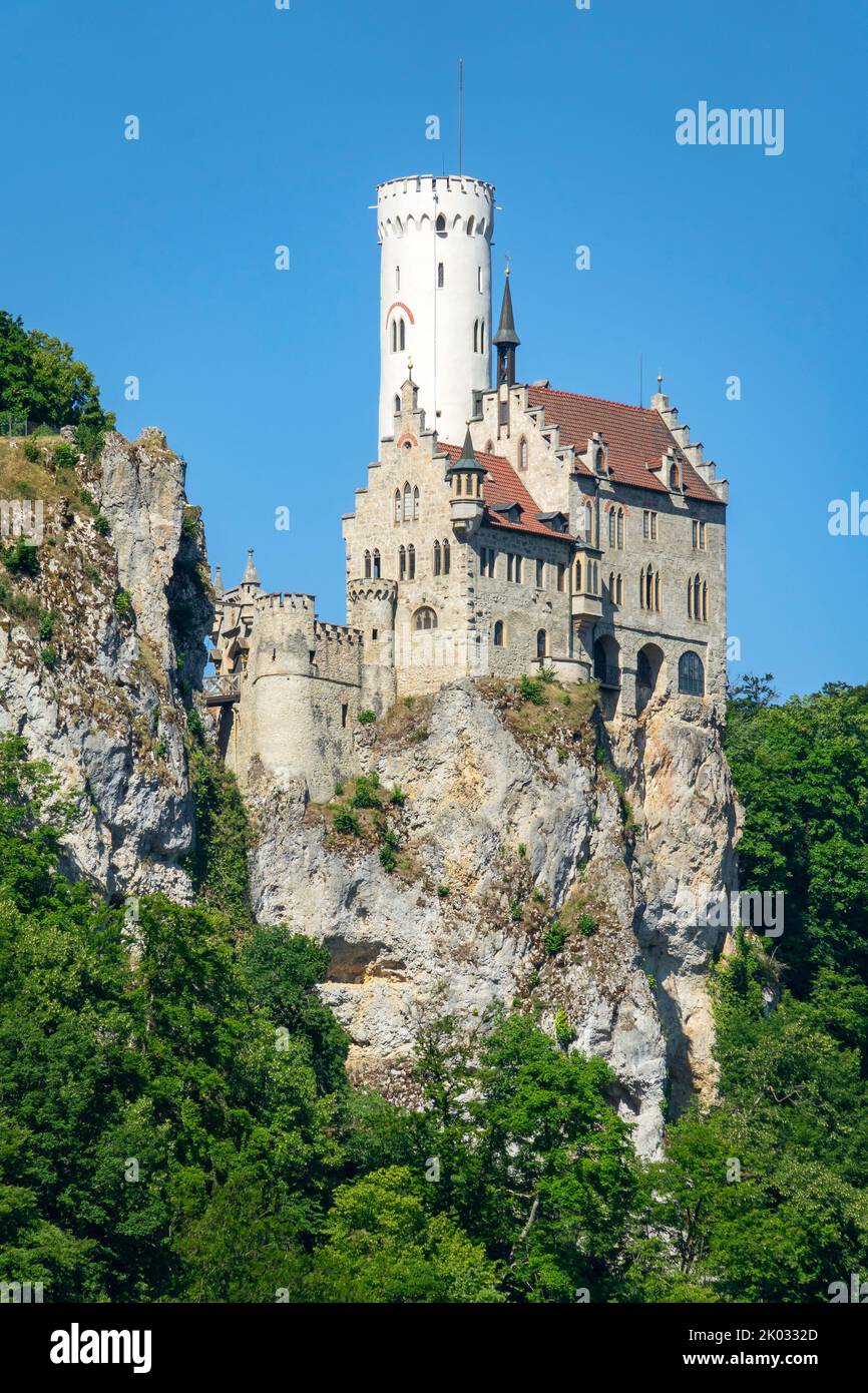 Germany, Baden-Württemberg, Lichtenstein - Honau, Lichtenstein Castle, the fairy-tale castle of the Dukes, Counts of Württemberg and Urach, built in the 19th century on steep rock, is a popular destination. Stock Photo