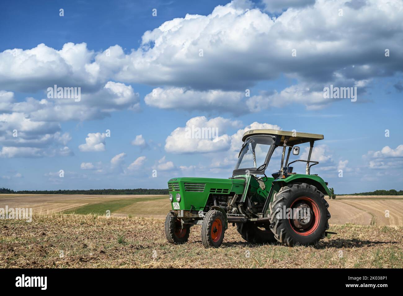 Deutz fahr tractor hi-res stock photography and images - Alamy