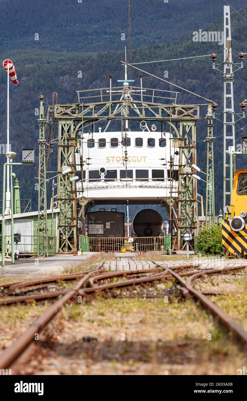 Norway, Vestfold og Telemark, Rjukan, Mæl, railroad station, railroad ferry Storgut, ferry facility, tracks Stock Photo