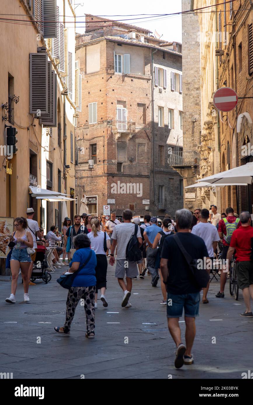 Alley in the old town, Unesco World Heritage Site, Siena, Tuscany, Italy Stock Photo