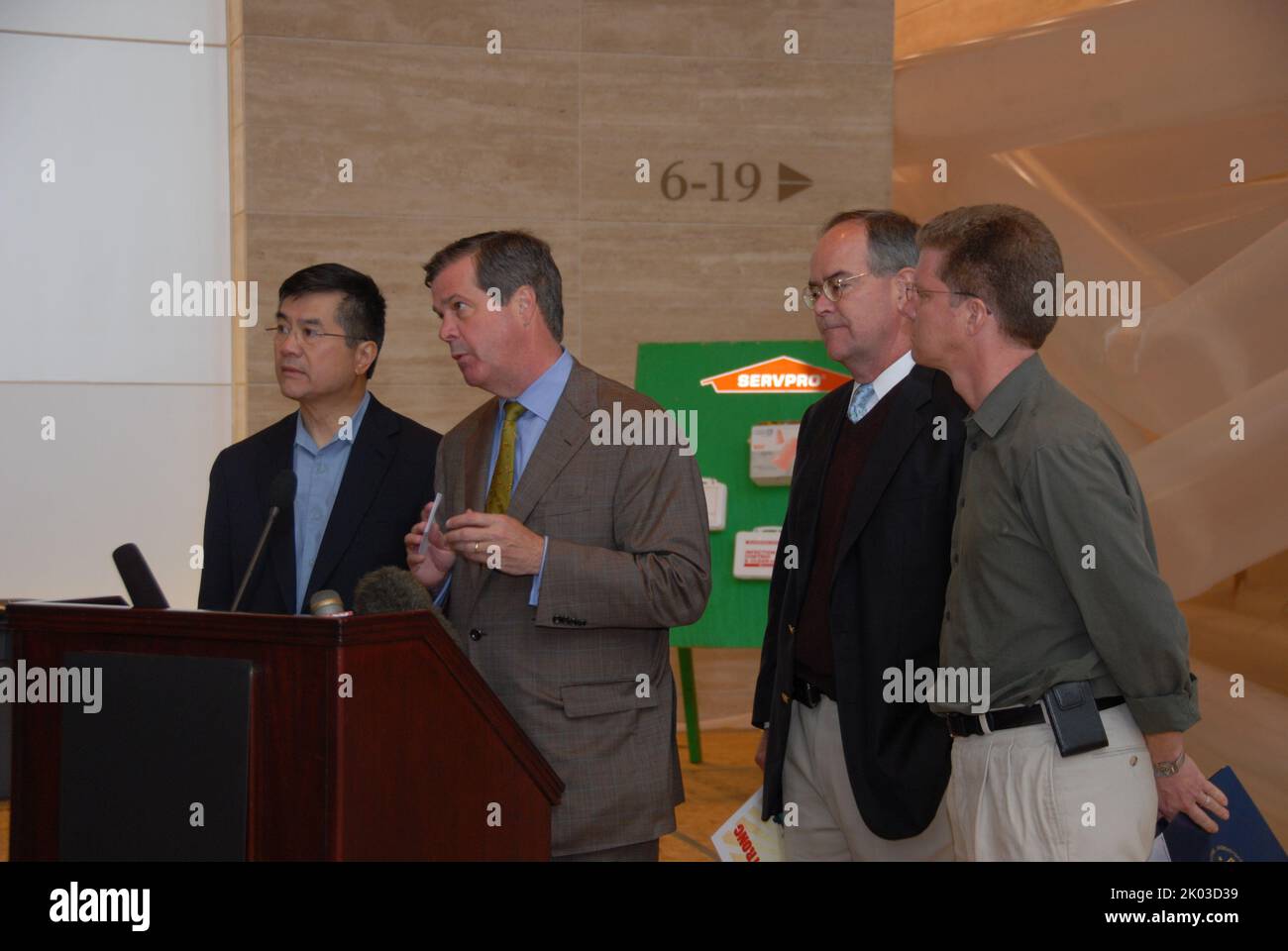Nashville, Tennessee, visited by HUD Secretary Shaun Donovan and Commerce Secretary Gary Locke