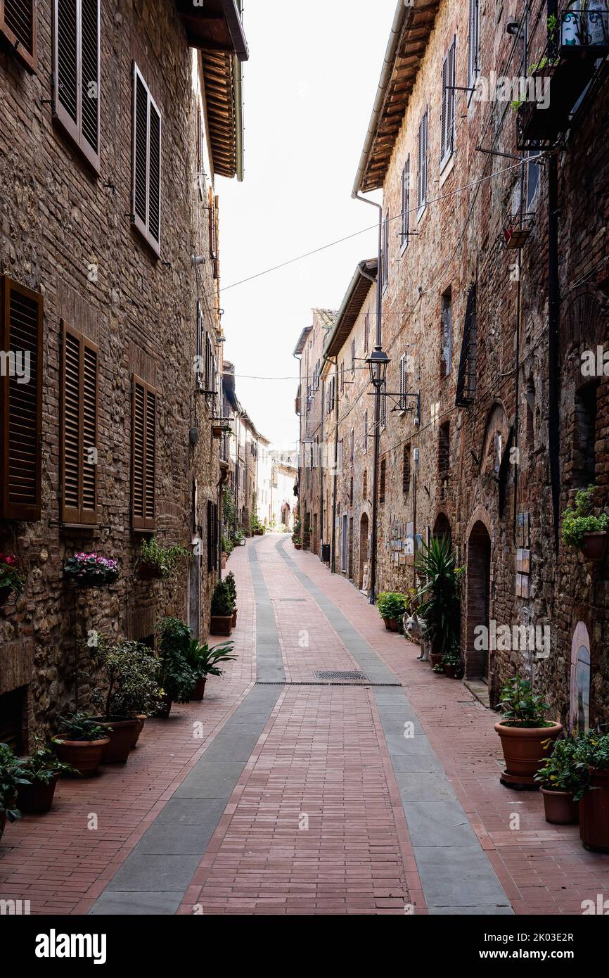 Alley in Casole d'Elsa, Siena, Tuscany, Italy Stock Photo