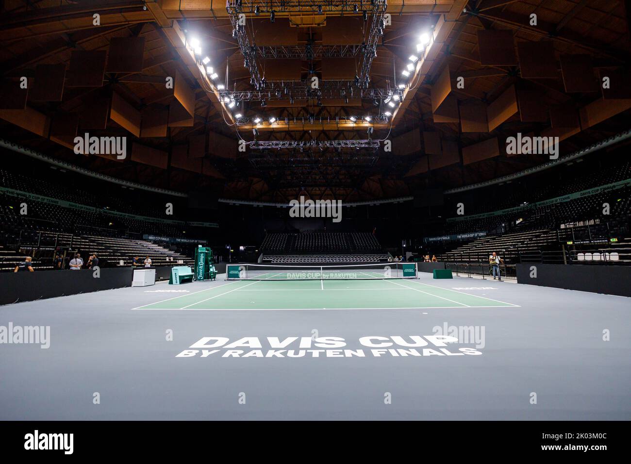 Bologna, ITALY. September 9, 2022. The main court is set up inside the Unipol arena in Casalecchio di Reno near Bologna (Italy). After 46 years, Bologna will host one of the rounds of the Davis Cup by Rakuten finals. The setting up of the Unipol Arena in Casalecchio di Reno has been completed: from Tuesday 13 to Sunday 18 September it will host the matches of the Italian team together with Croatia, Argentina and Sweden. The facility will be able to accommodate up to 8275 fans per day and three courts have been set up: the main court plus two training courts. Credit: Massimiliano Donati/Alamy L Stock Photo