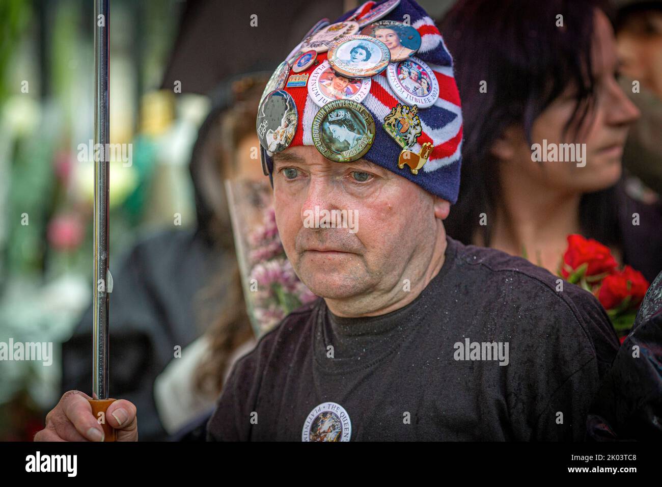 London UK. 9 September 2022. A man dressed in Queen memorabilia and badges outside Buckingham Palace, London, following the death of Queen Elizabeth II on Thursday.Photo: Horst A. Friedrichs Alamy Live News Stock Photo