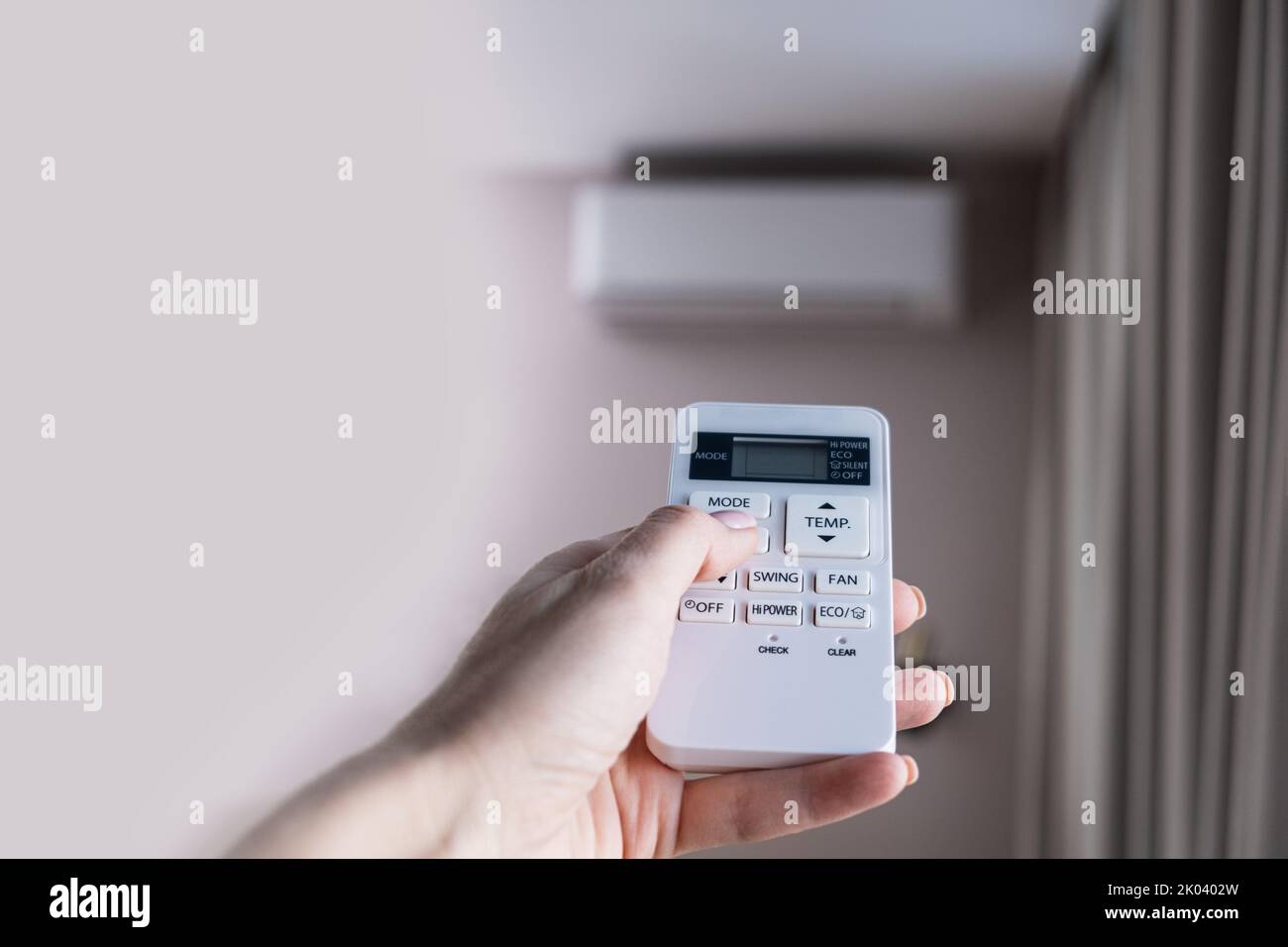 air conditioning, temperature control with remote control, cooling