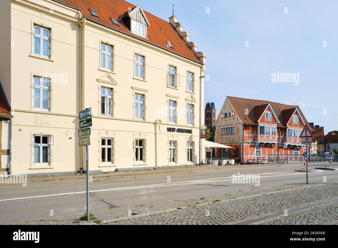 Old Town scenery with listed half-timbered house 'Gewölbe', Am Hafen, Hanseatic Town of Wismar, Mecklenburg-Western Pomerania, Germany, Europe. Stock Photo