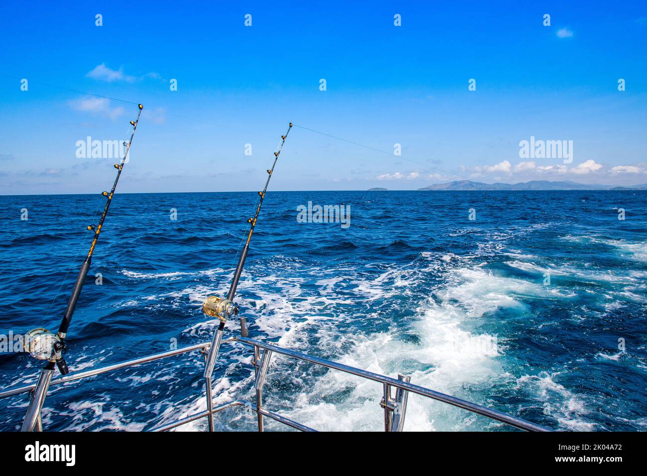 Ocean fishing rod hi-res stock photography and images - Alamy