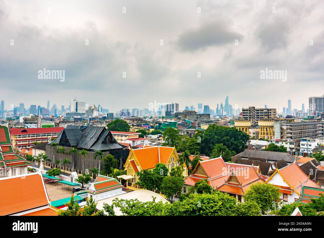 Bangkok in office district hi-res stock photography and images - Alamy