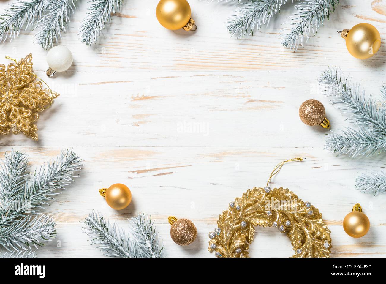 Christmas background with fir tree and golden holiday decorations Stock ...