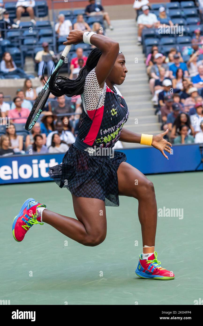 Coco Gauff (USA) competing at the 2022 US Open Stock Photo Alamy