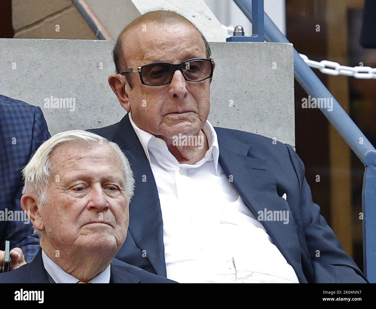 Flushing Meadow, United States. 09th Sep, 2022. Recording producer and executive Clive Davis watches the Men's semifinal match featuring Casper Ruud of Norway against Karen Khachanov of Russia at the 2022 US Open Tennis Championships at Arthur Ashe Stadium at the USTA Billy Jean King National Tennis Center in New York City on Friday, September 9, 2022. Photo by John Angelillo/UPI. Credit: UPI/Alamy Live News Stock Photo