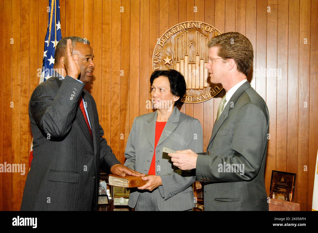Ronald Sims Swearing in ceremony for Deputy Secretary Ron Sims, with Secretary ...