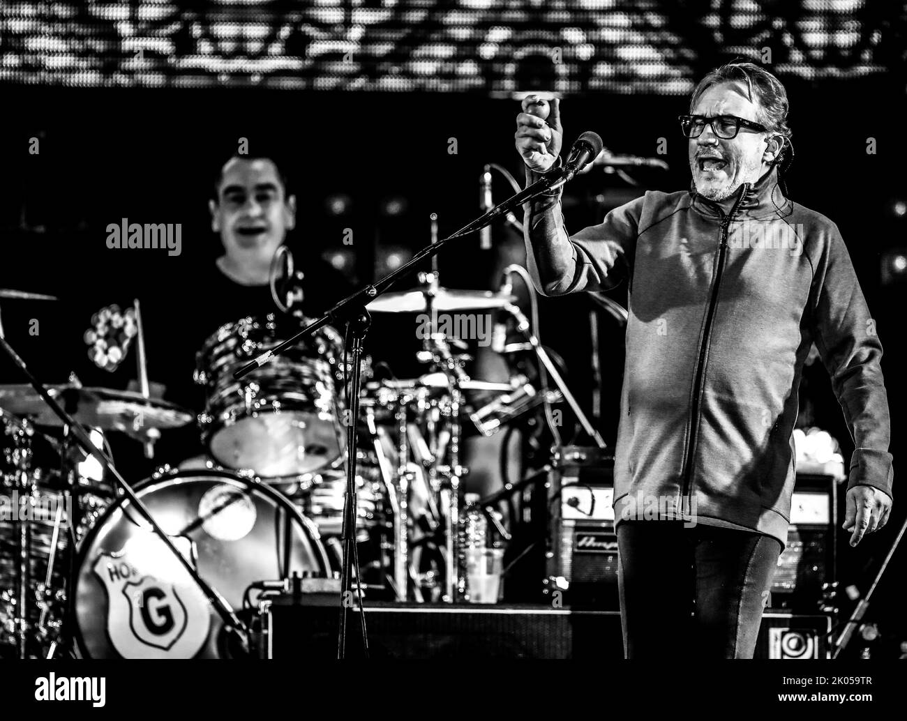 the-rock-bands-in-spanish-of-the-80s-and-90s-men-g-from-spain-and-the