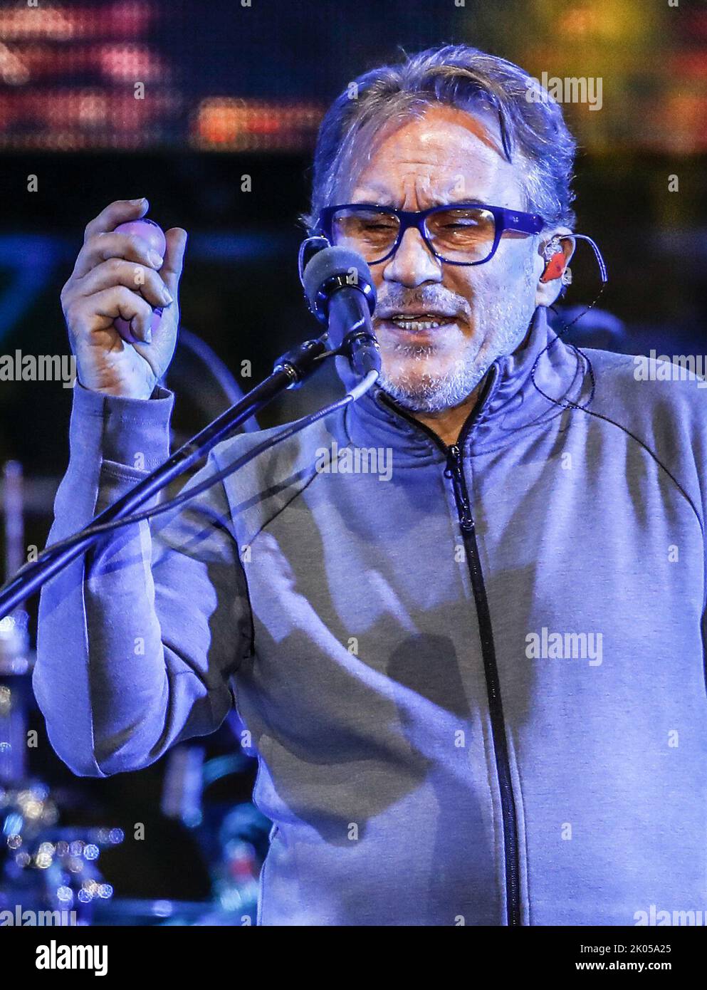 the-rock-bands-in-spanish-of-the-80s-and-90s-men-g-from-spain-and-the