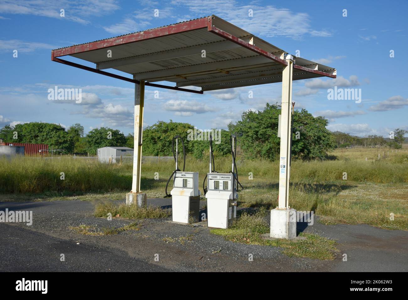old abandoned fuel station and fruie and vegetable stall/shop outside Rockhampton in queensland, australia Stock Photo
